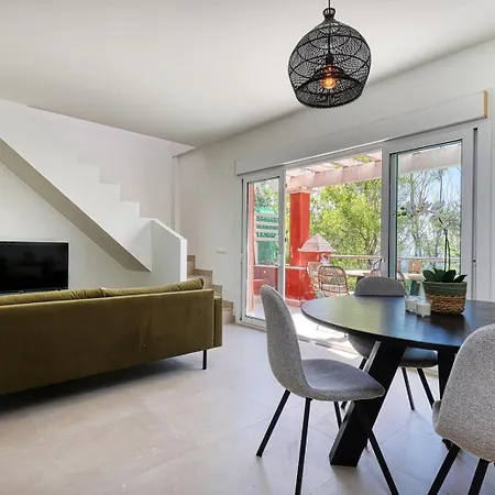 Penthouse Alhambra - Gerenoveerd Direct Aan Zee Apartment Estepona