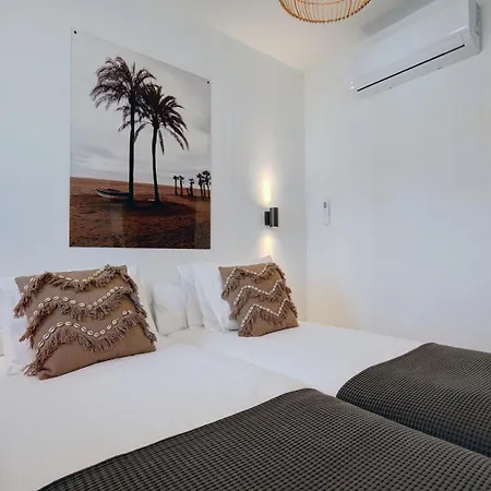 Penthouse Alhambra - Rooftop Terrace With Sea View
