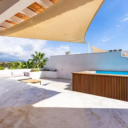 Penthouse Alhambra - Dakterras & Private Pool Daire Estepona
