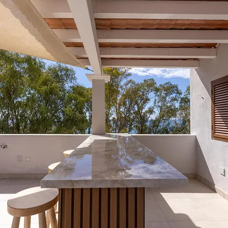 Penthouse Alhambra - Dakterras & Private Pool إِستيبونا